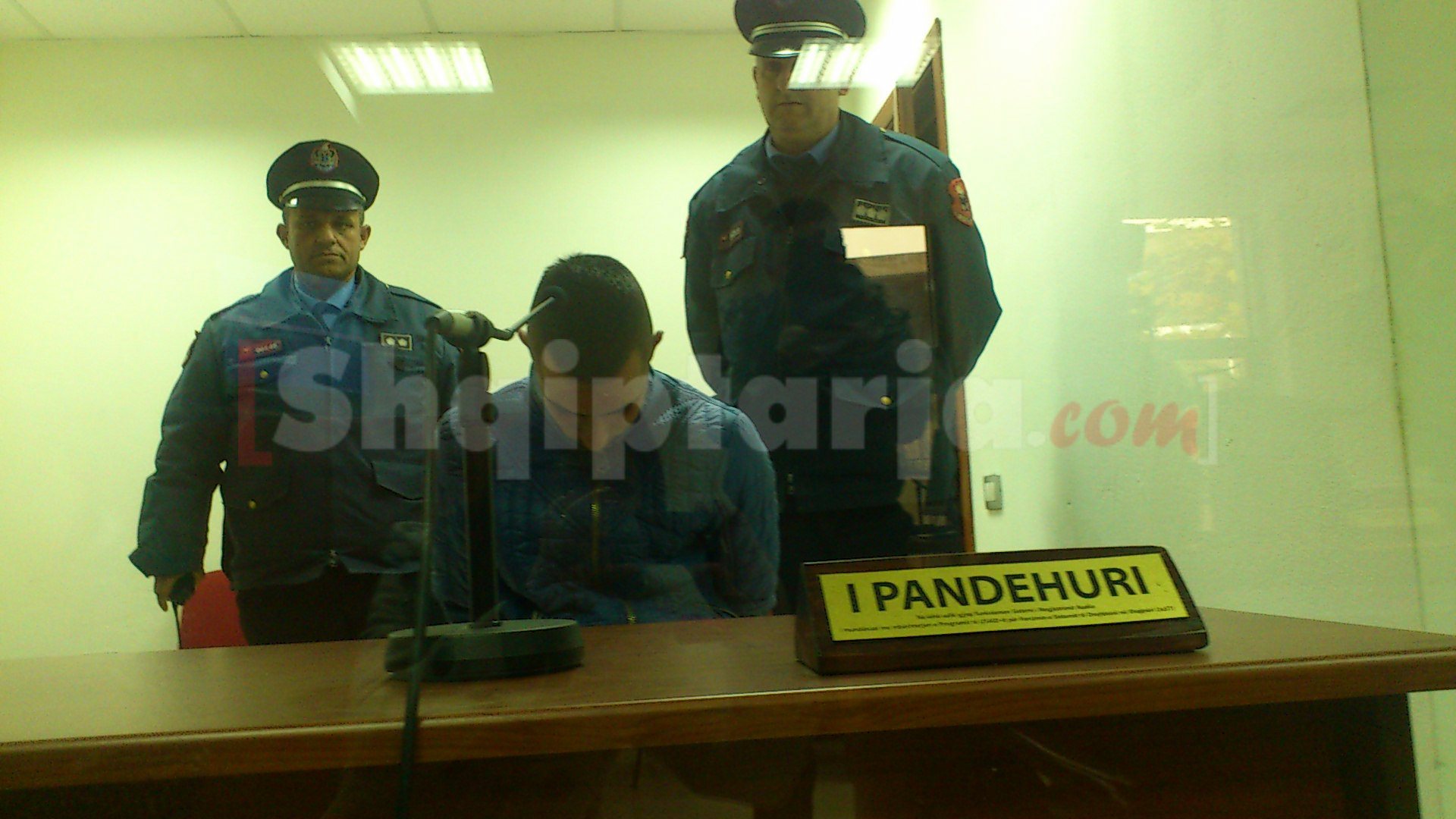 albi mecini  me logo