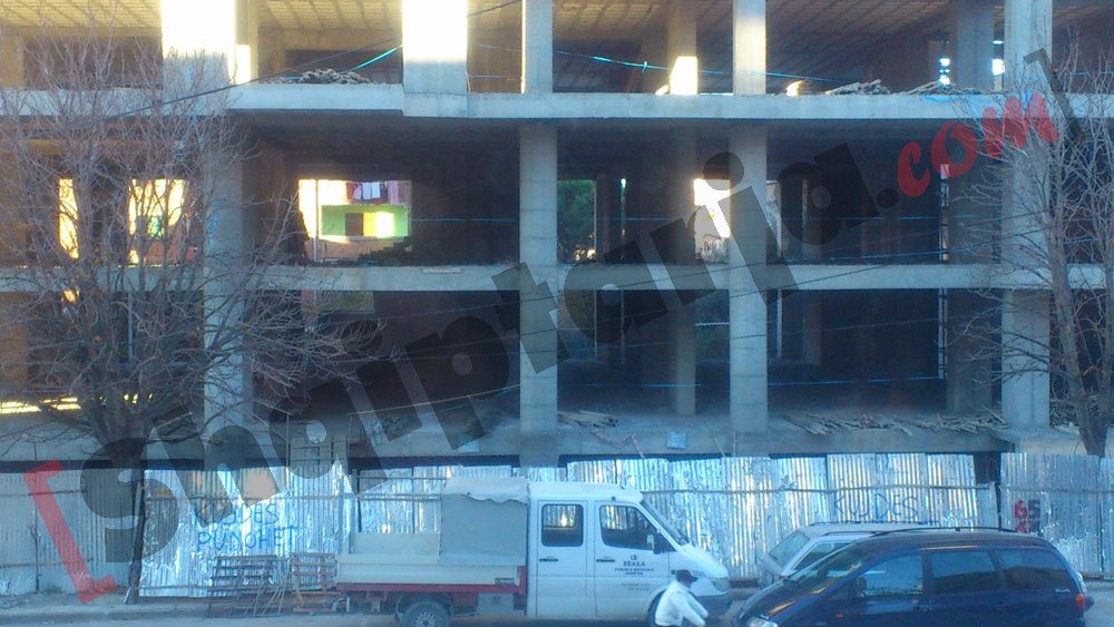 pallat ne ndertim lushnje