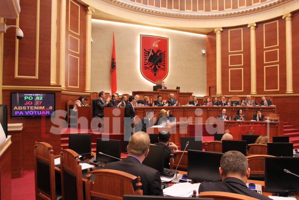 senaca e fundit parlamentare 2013