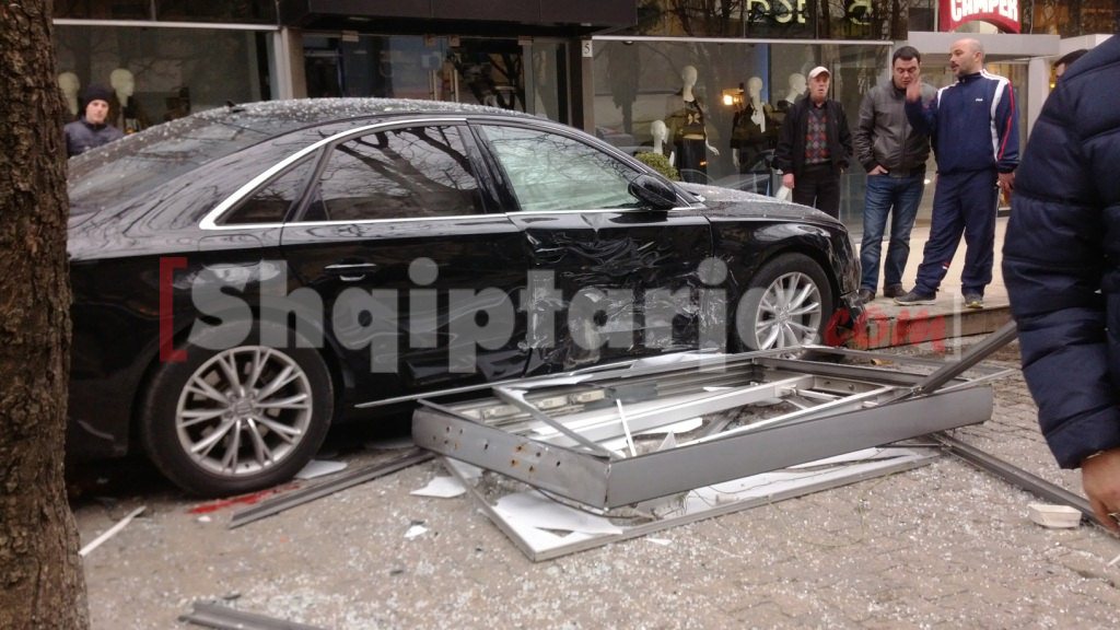 aksident ne tirane 
