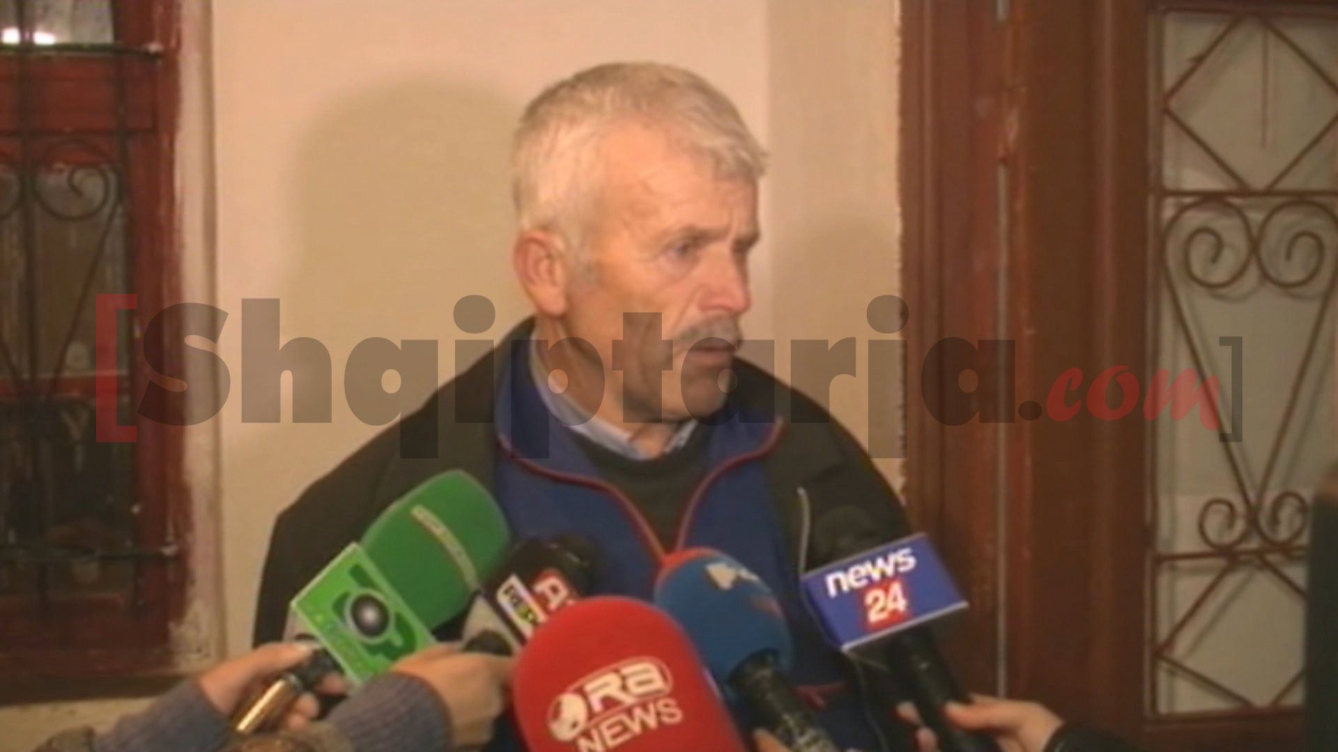 i ati i belimon metollarit me logo