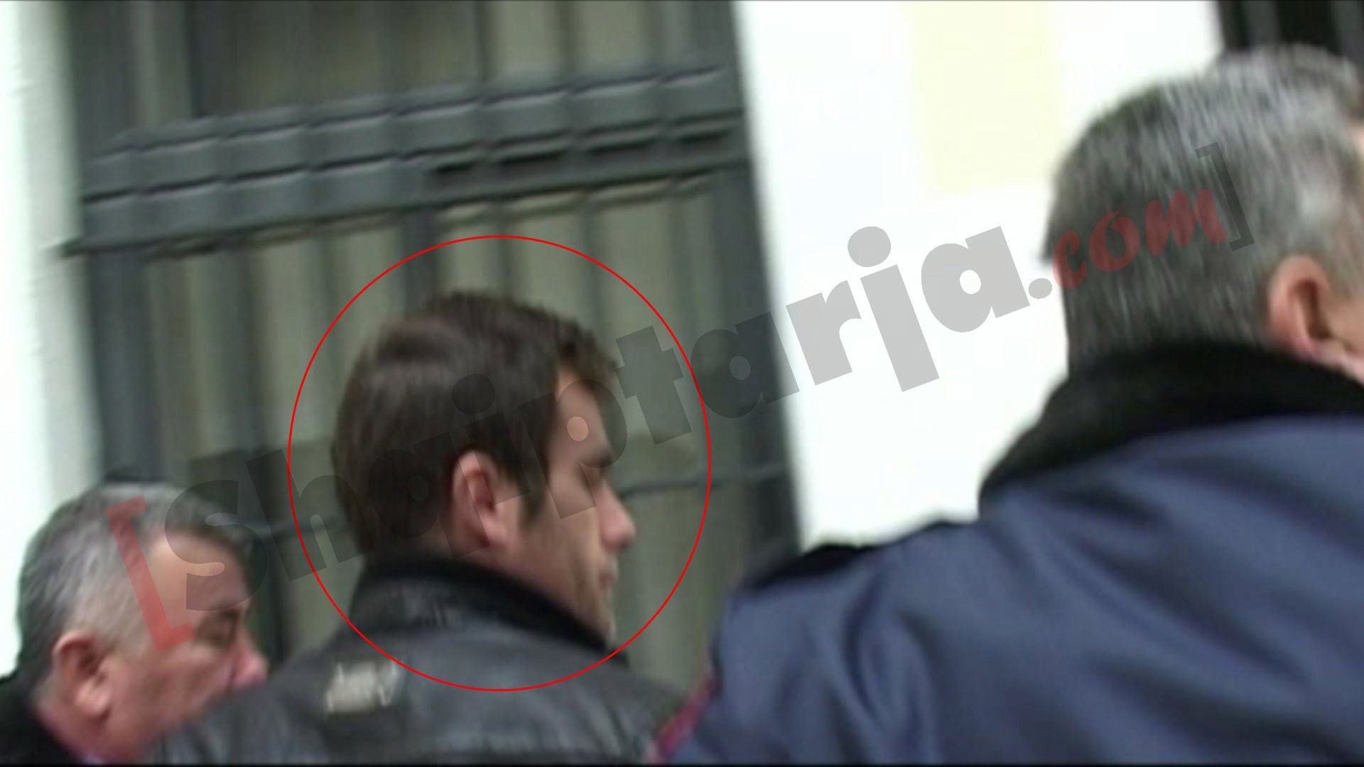 astrit miska me logo