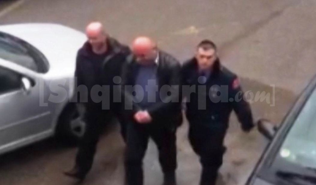 shoqerohet protestuesi