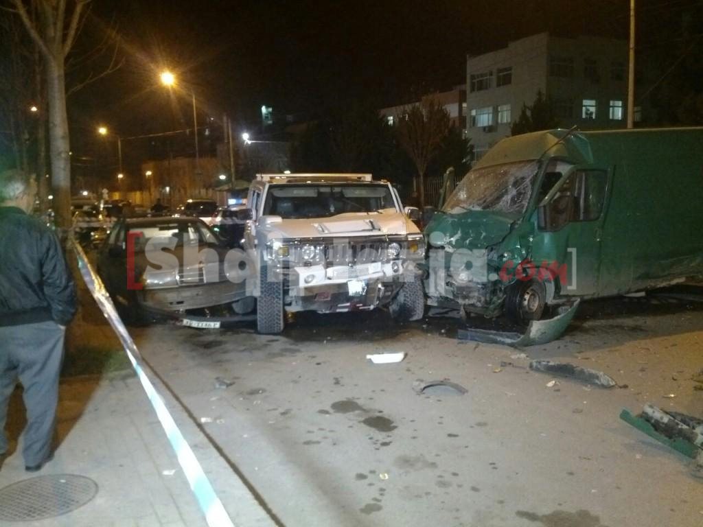 aksident tek pediatria me logo