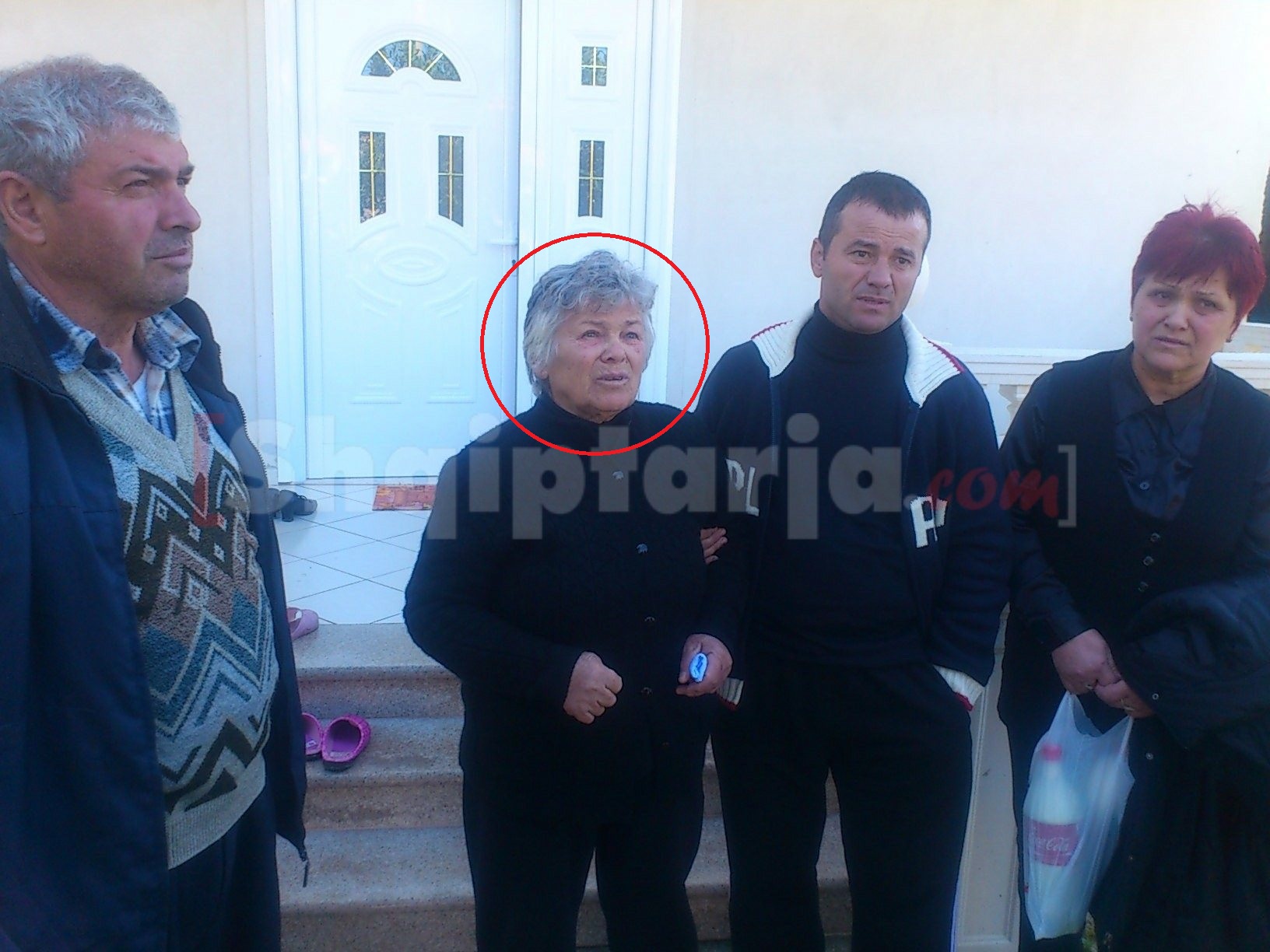 nena e shqiptarit te vrare ne greqi