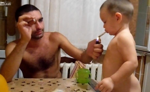 babai djali me cigare