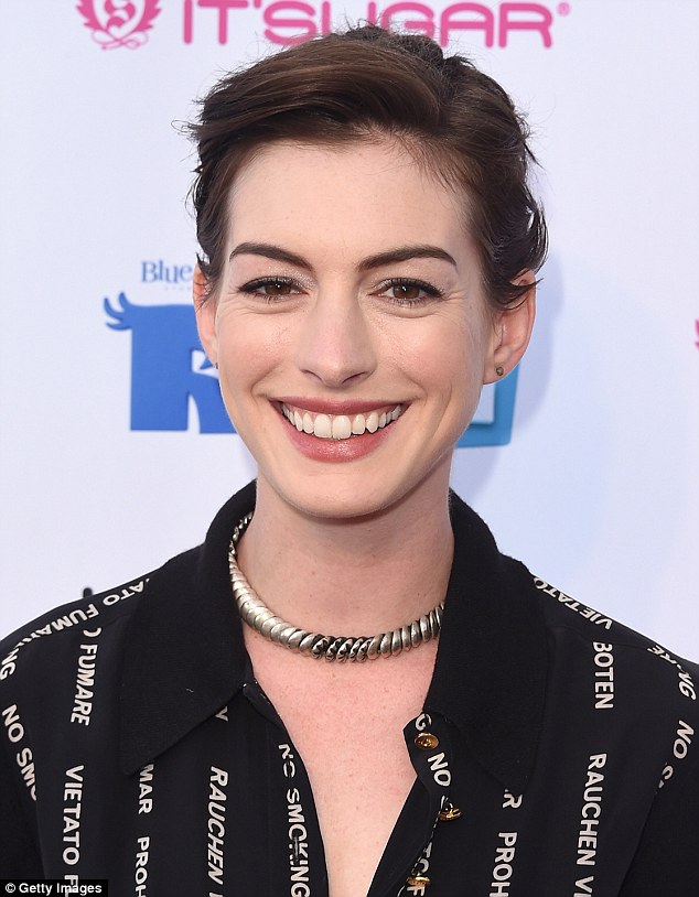 anne hathaway 