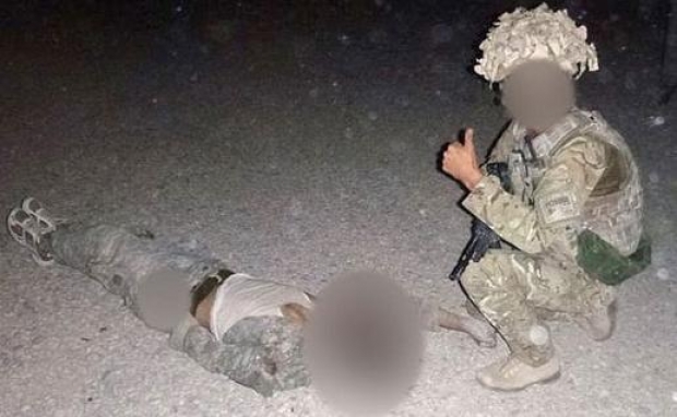 ushtari britanik foto prane ushtarit te vdekur taleban 