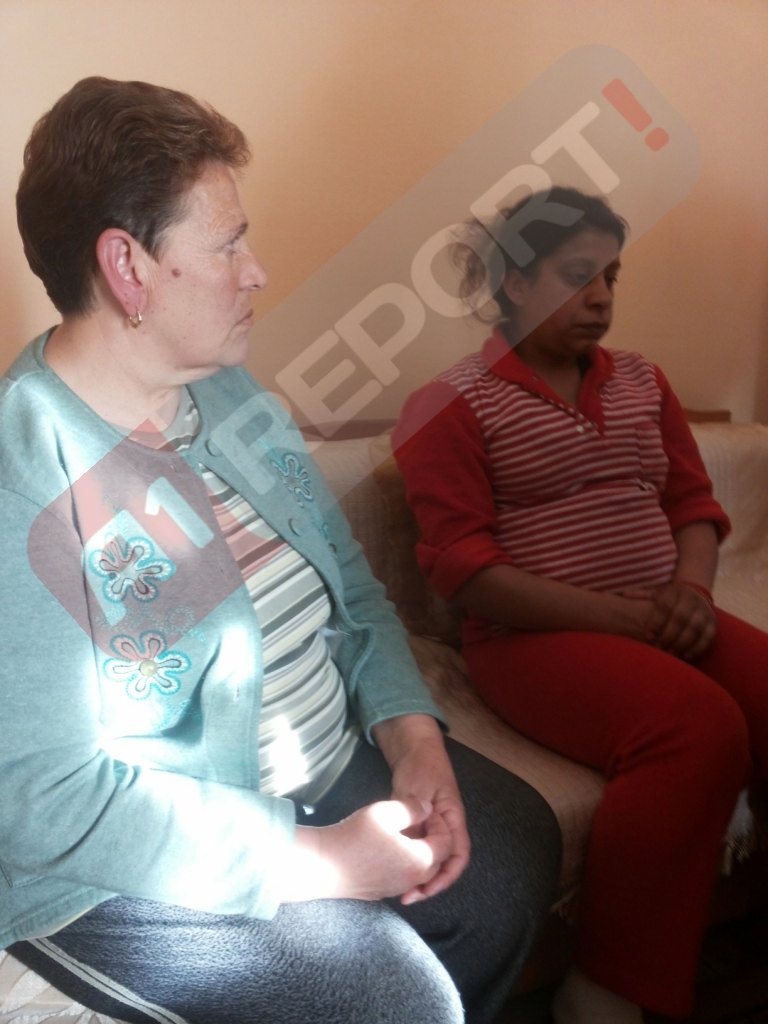 manushaqe demolli me logo