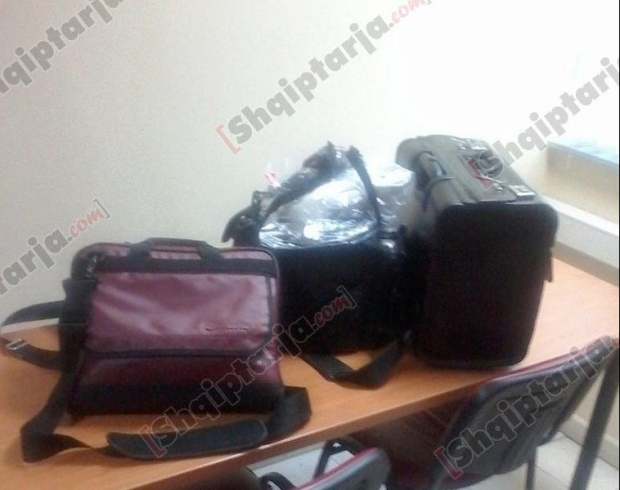 cantat e kapura nga policia