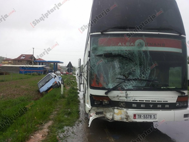 Aksidenti ne pogradec me logo