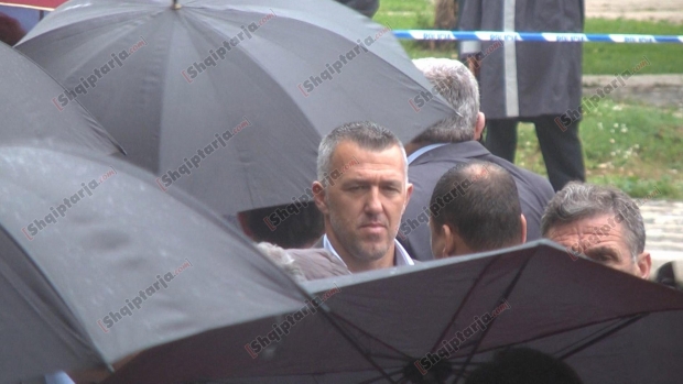 erzen brecani me logo