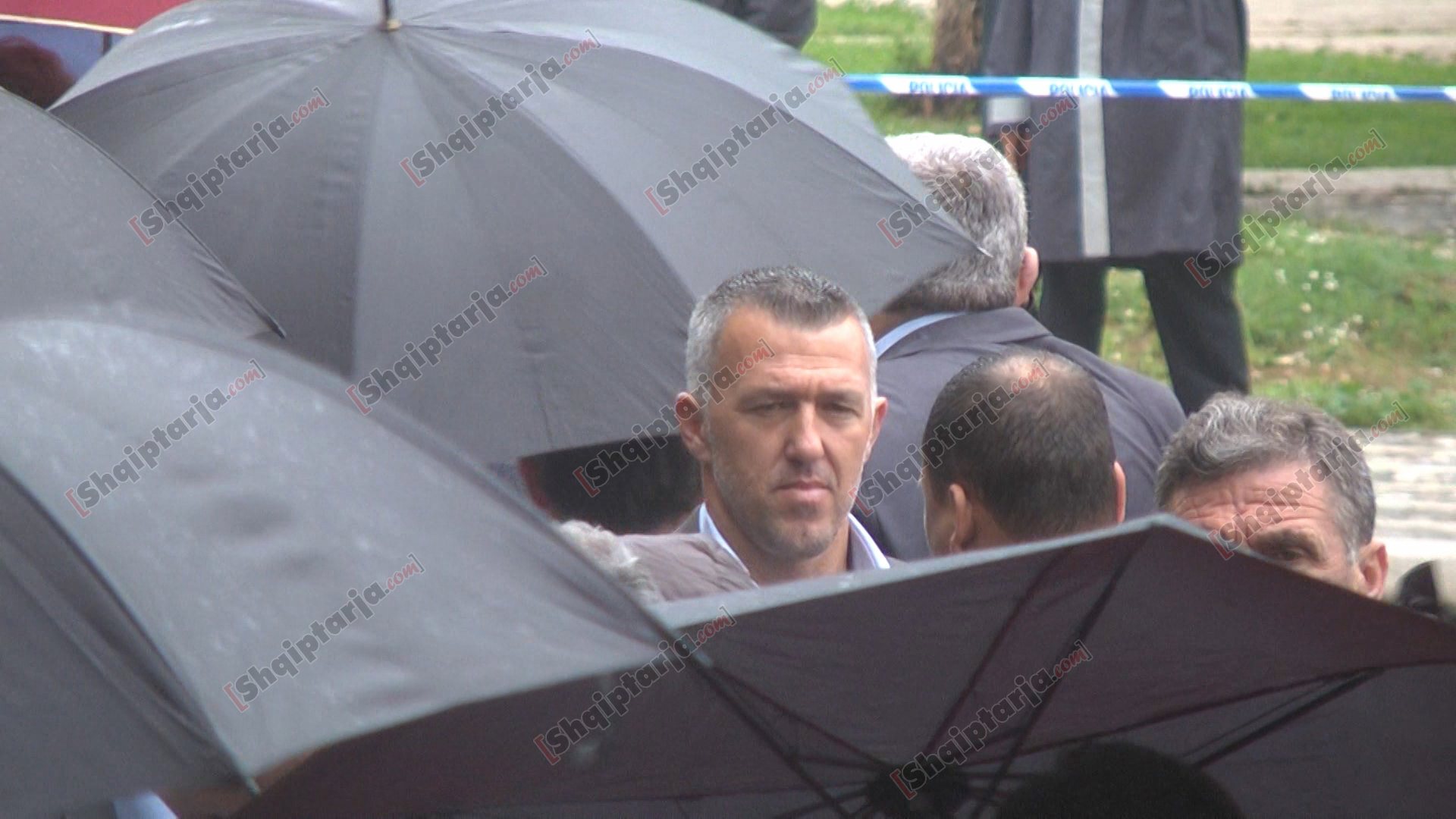 erzen brecani me logo