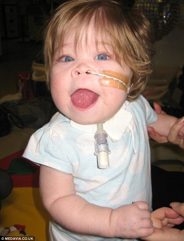 vajza me gjuhe te gjate