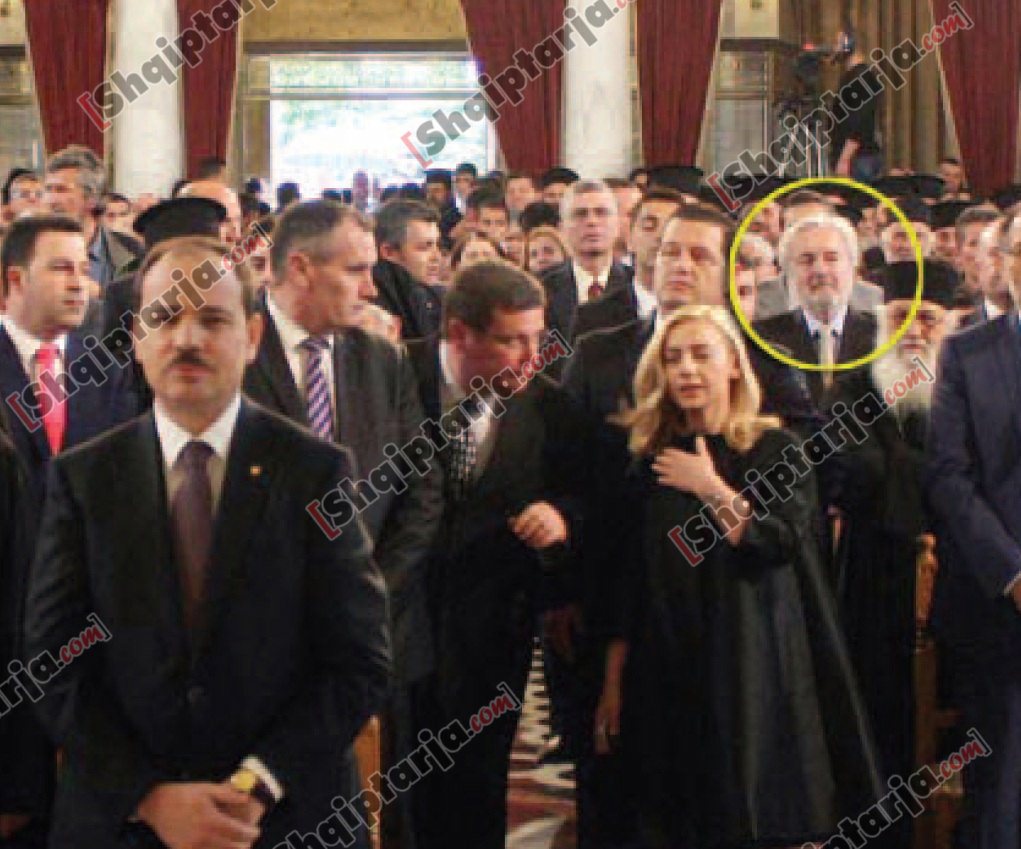 Nikolas Gejxh në shoqërinë e Vasil Bollanos