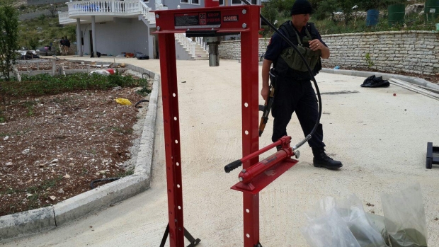 pajisje për përpunimin e droges