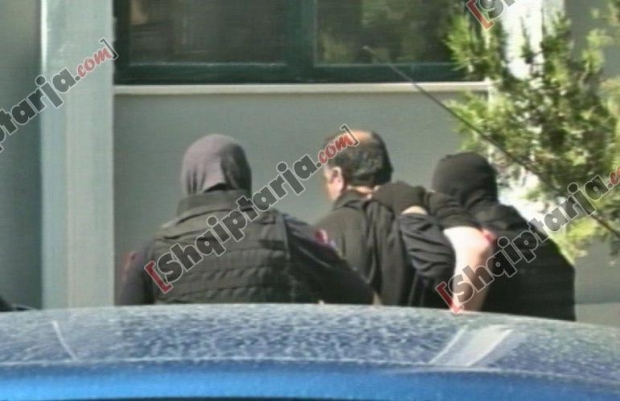 razip mahmuta me logo