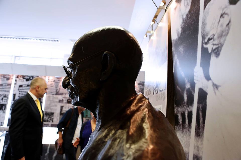 rama ne muzeun %u201CCheckpoint Charlie Berlin%u201D