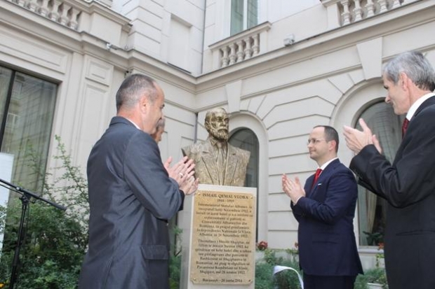 ditmir bushati ismail qemali bust 