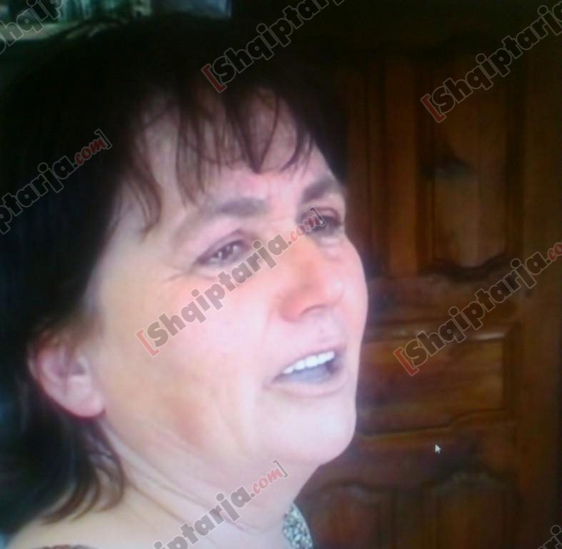 elvira prifti me logo 