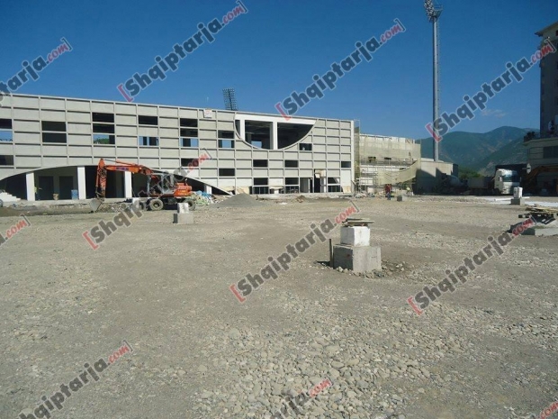 stadiumi elbasanit