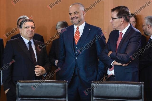 barroso rama me logo