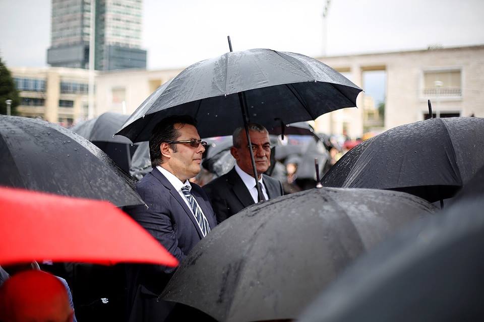 edi paloka gramoz ruci