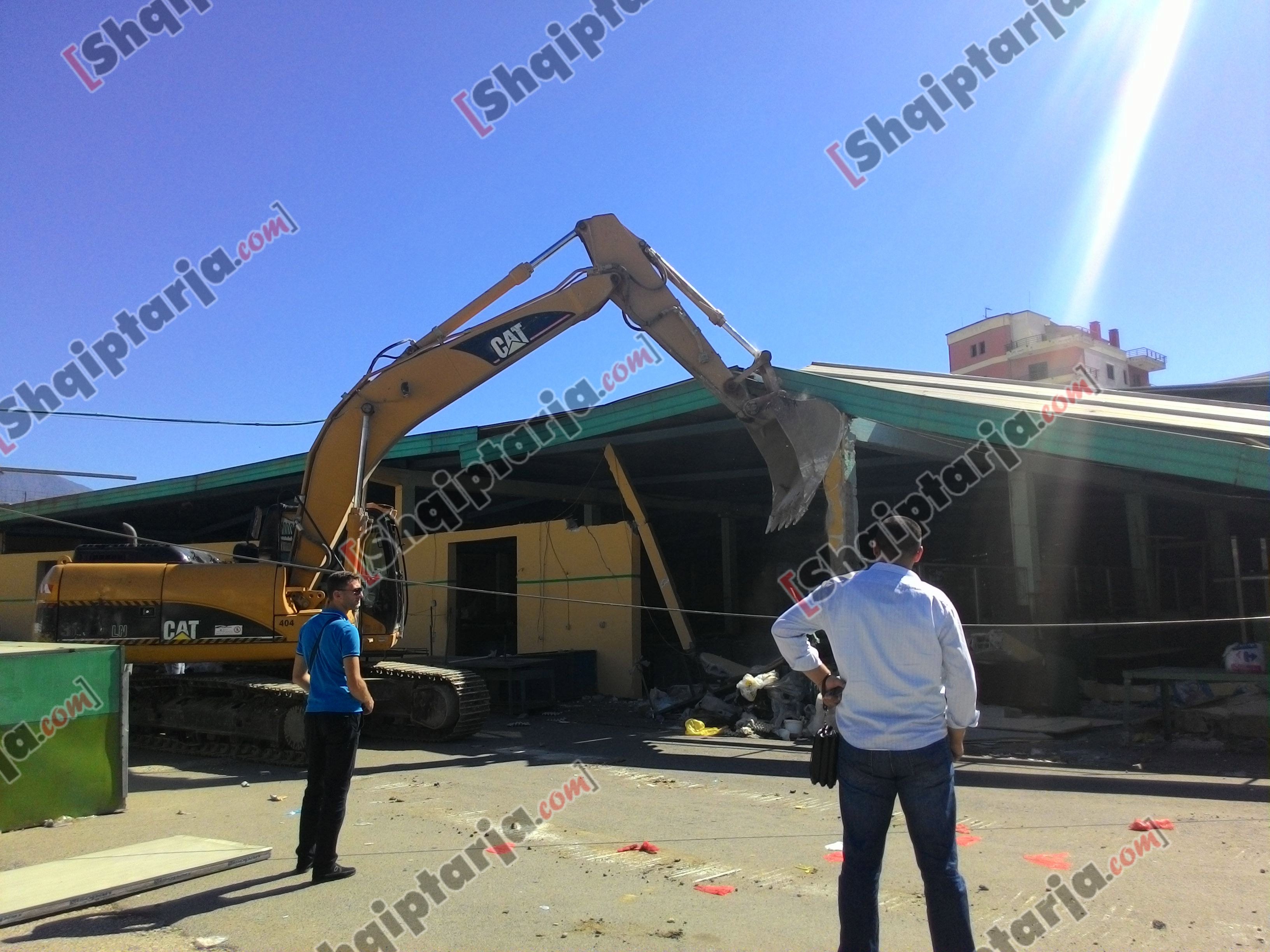 uzina dinamo me logo