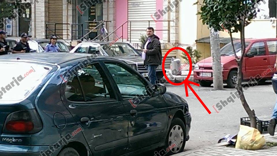 alarm per bombe me logo