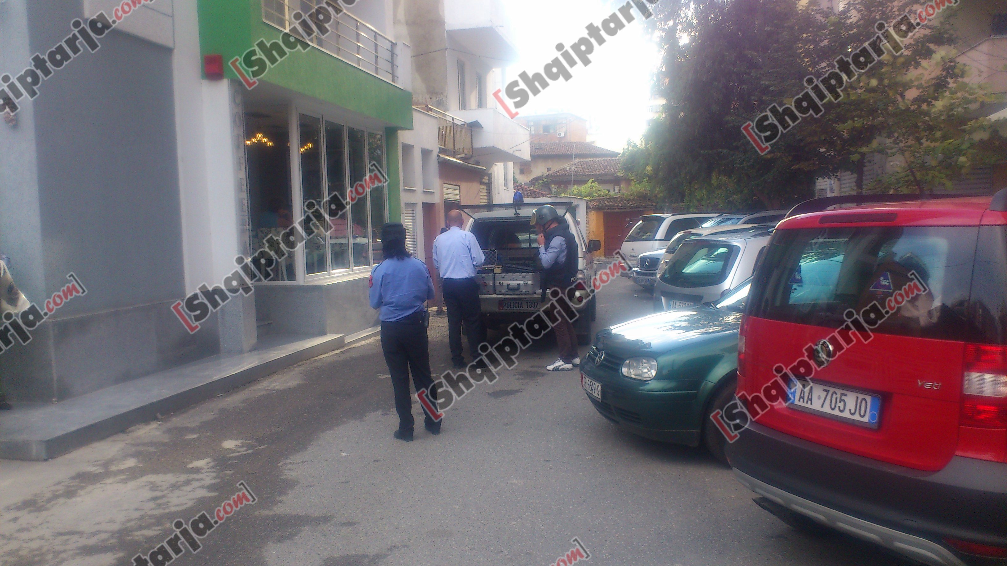 alarm per bombe me logo