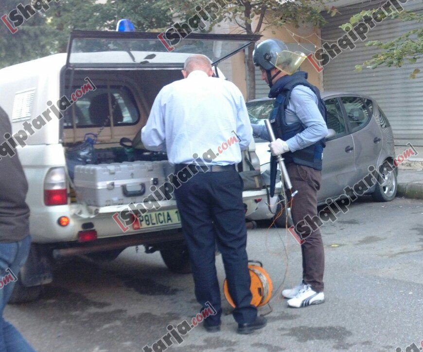 alarm per bombe me logo