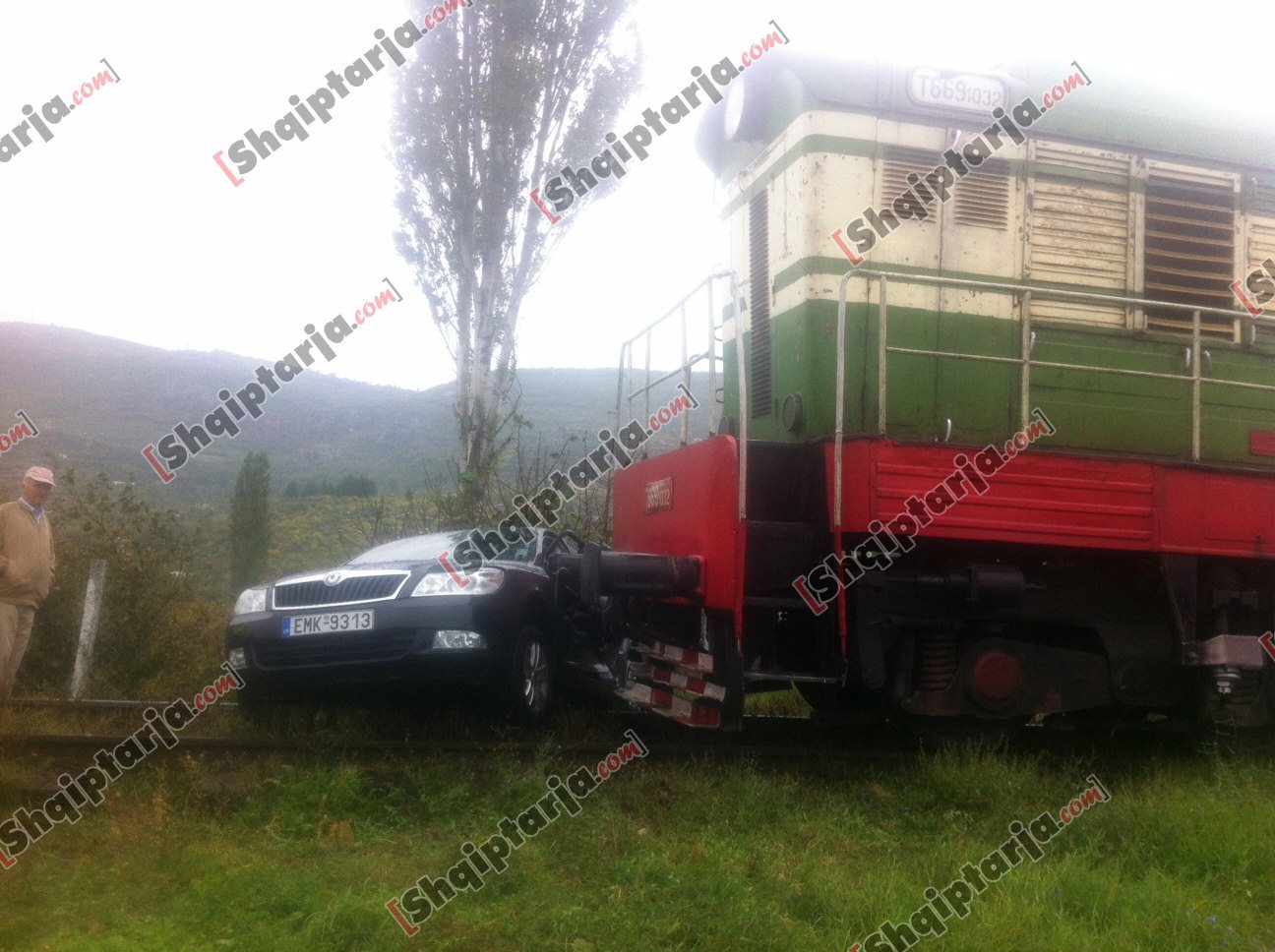 aksidenti me trenin me logo