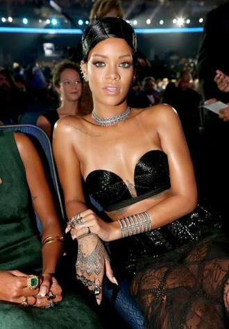 unazat e shumefishta