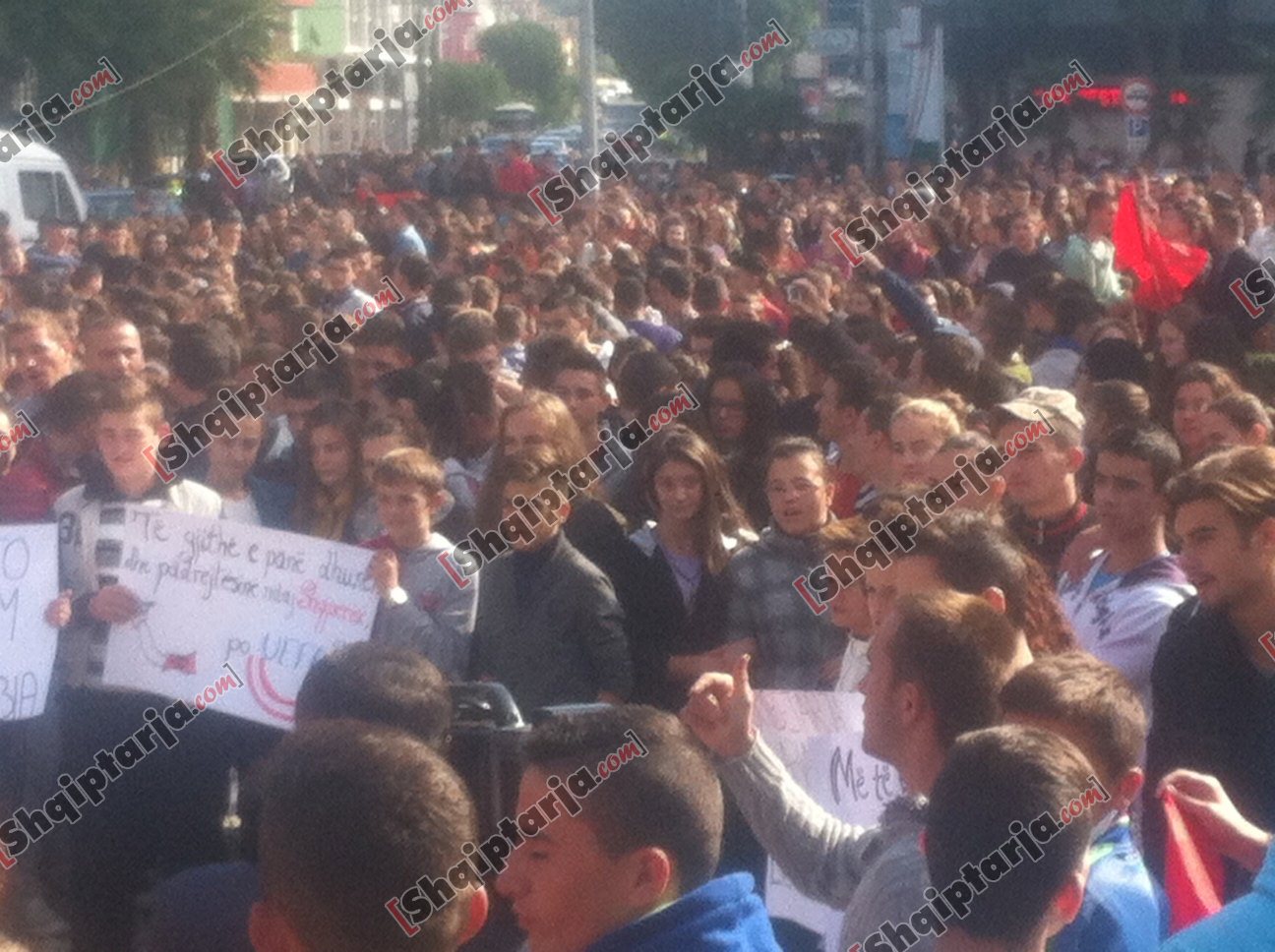 nxenesit proteste ne lezhe