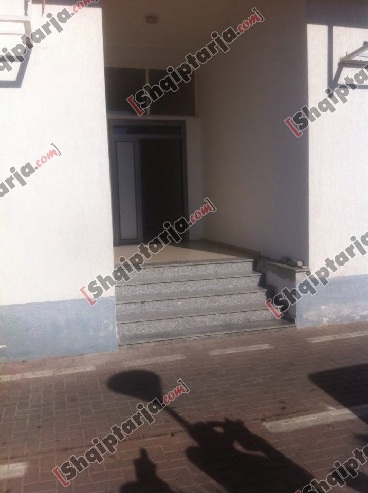 ashensori kufoma me logo