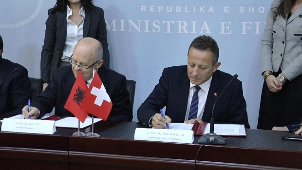 cani ambasadori i zvicres marreveshje uji