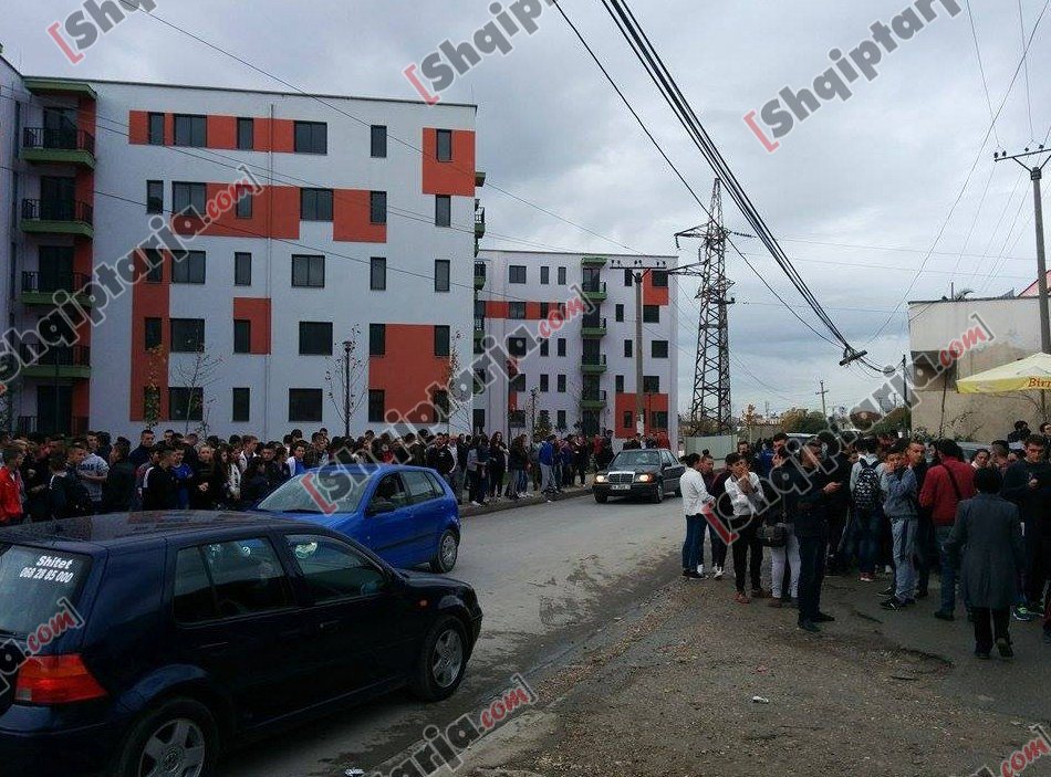 shkolla ne shkoze me logo