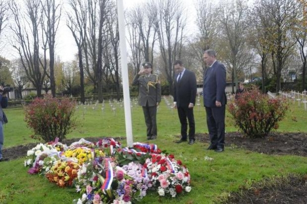 Vulin nderon Esat toptanin