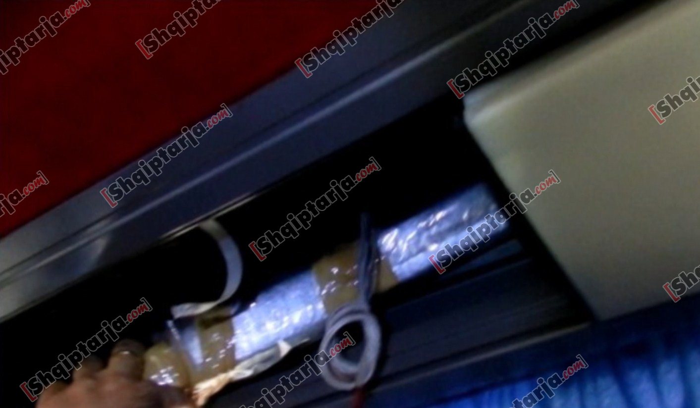 heroina e kapur ne autobus