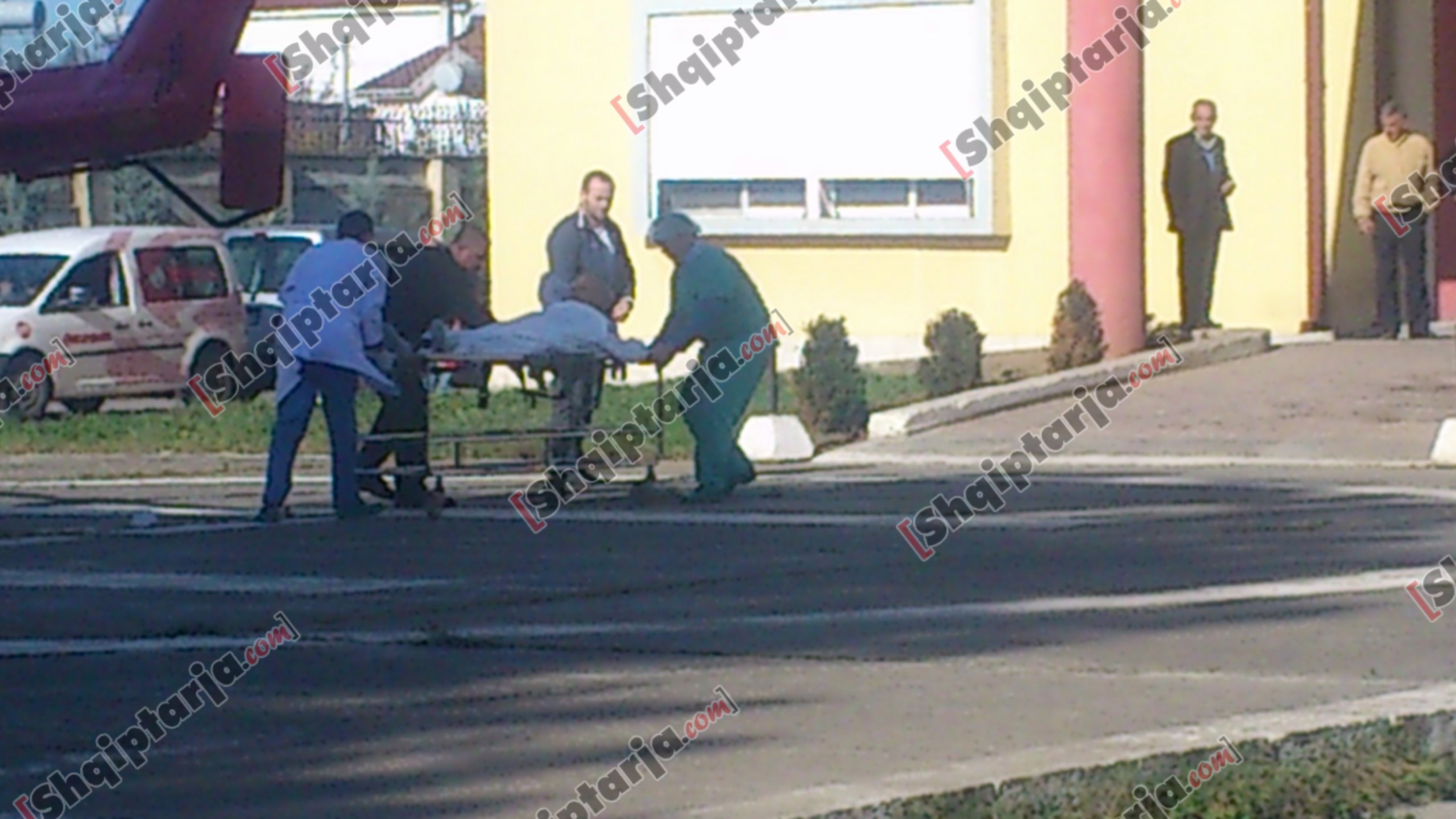 i plagosuri ne tirane