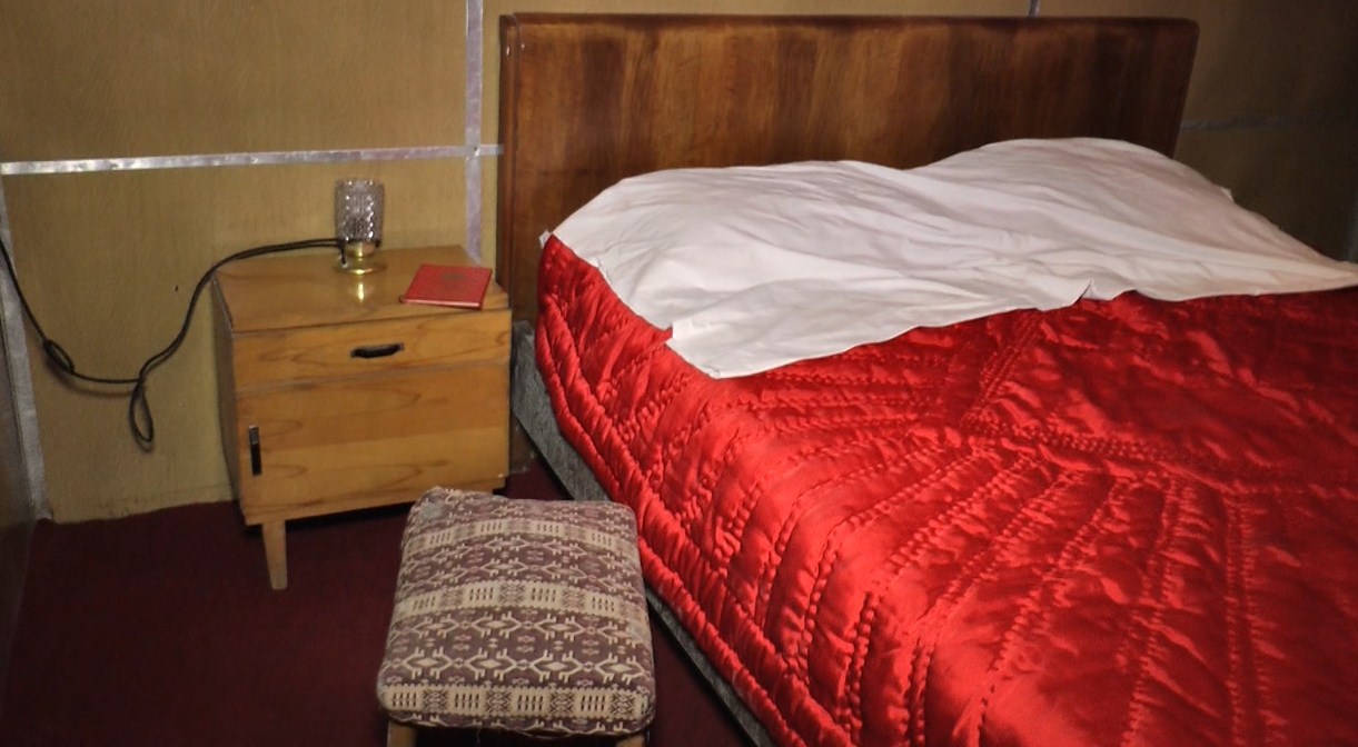 bunkart dhoma e enverit