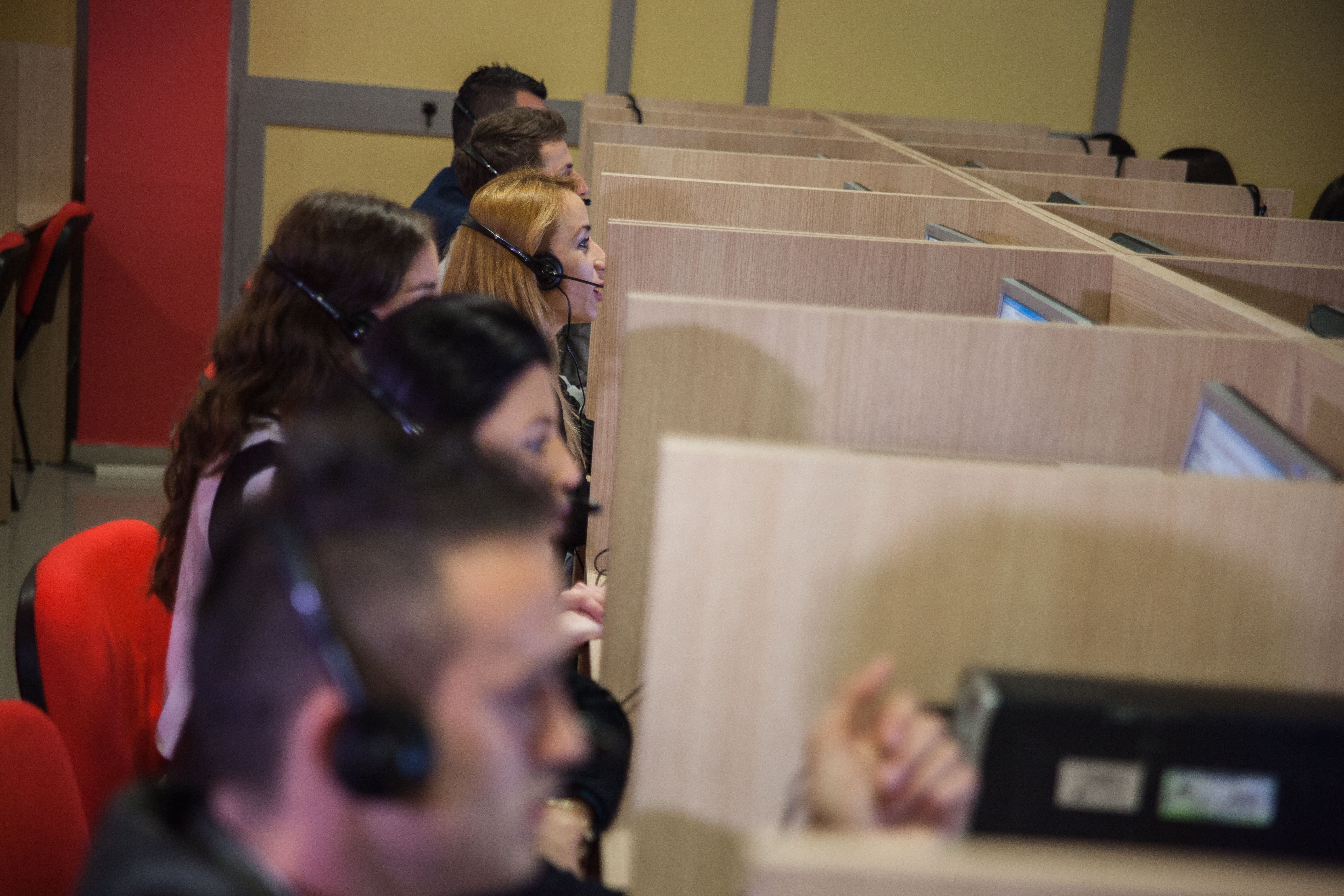 ilir meta ne call center