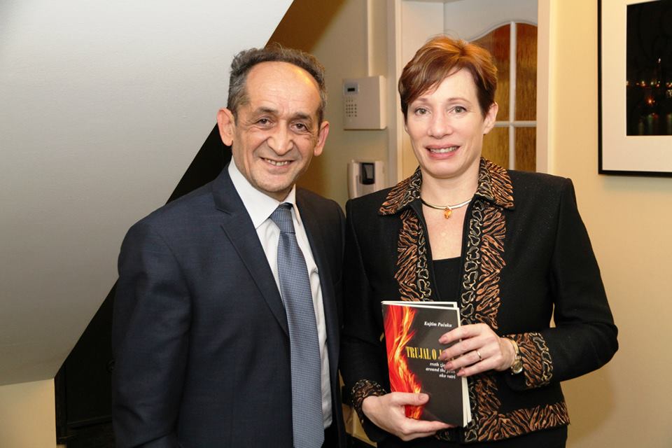 Ambasadorja Jacobson