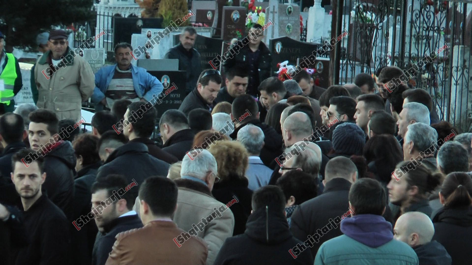 ceremonia e varrimit te atjonit