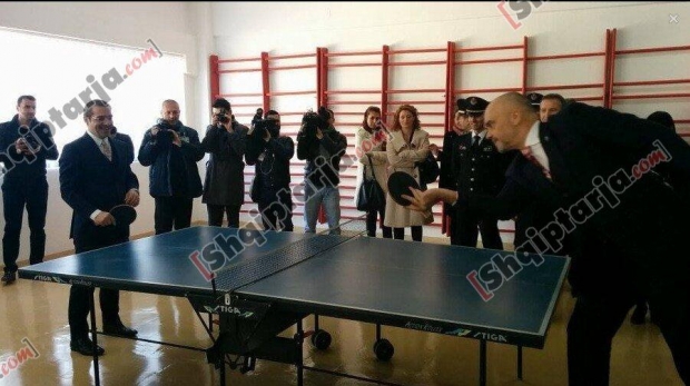 edi rama ping pong