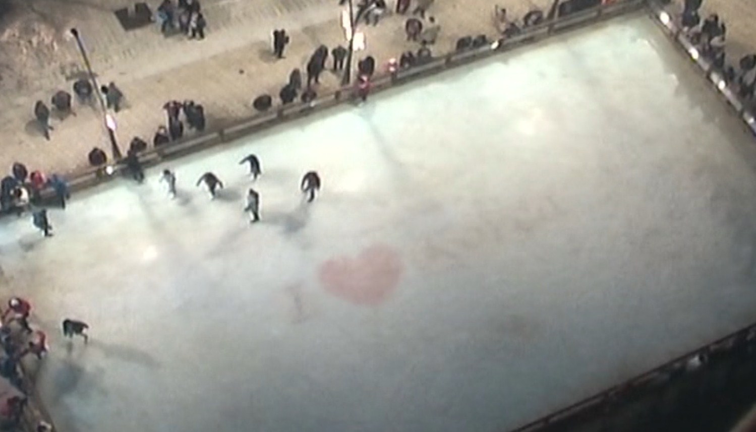 korce pista e akullit