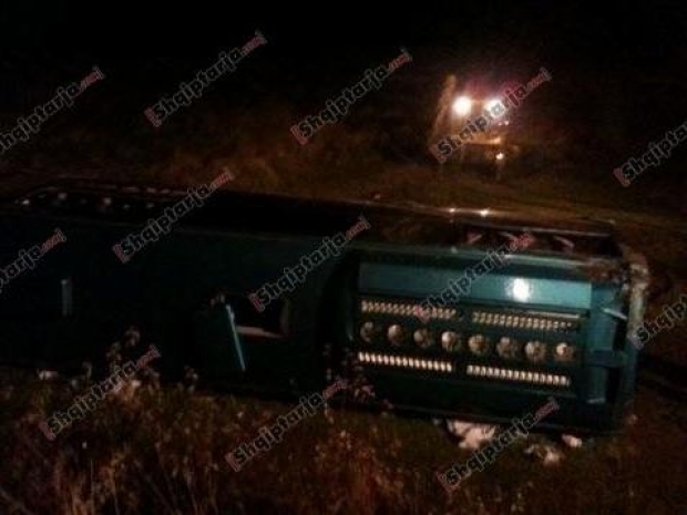 autobusi me logo mal i zi 