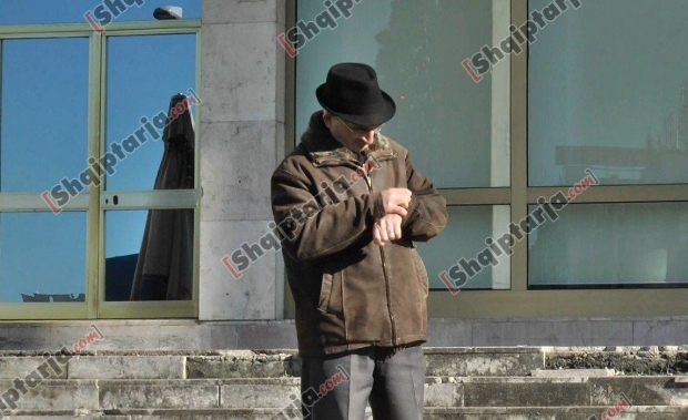 ORA E BASHKISE TIRANE 