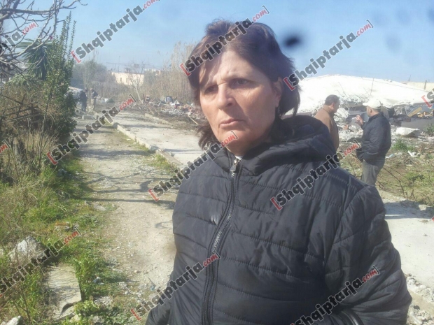 gruaja ne vlore me logo