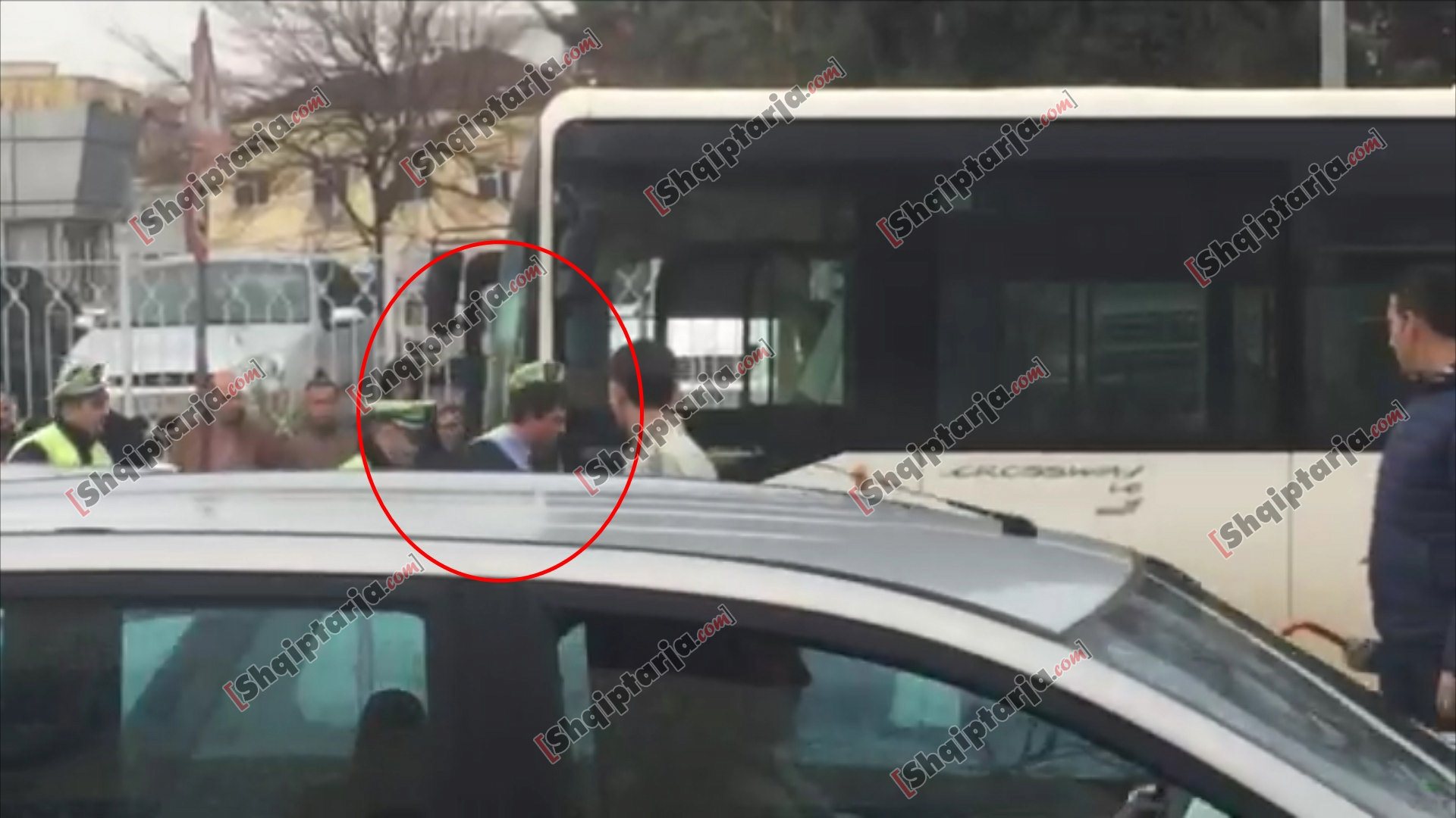 arrestimi i shoferit me logo